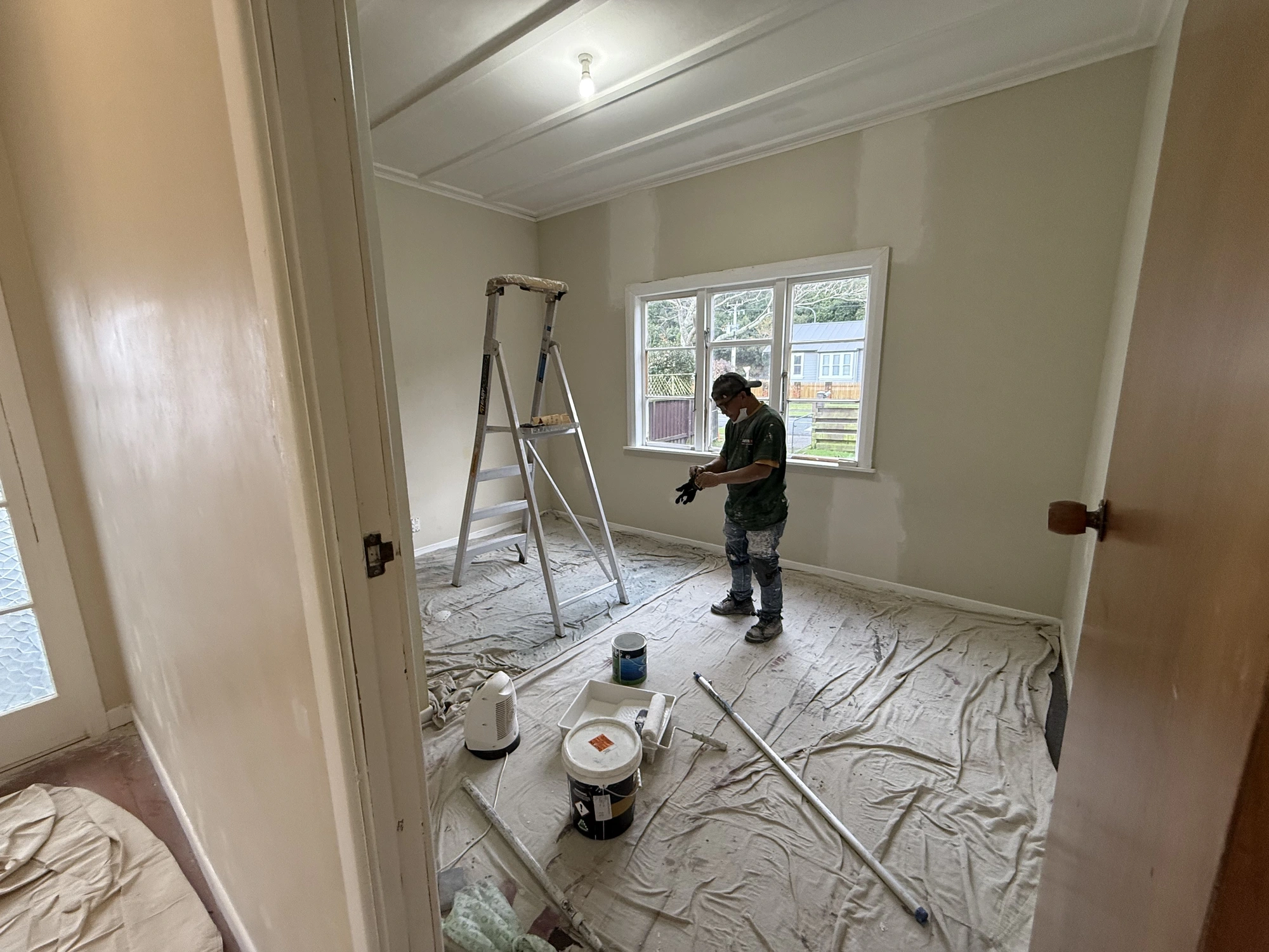 During stage active job progress with tools and prep in use